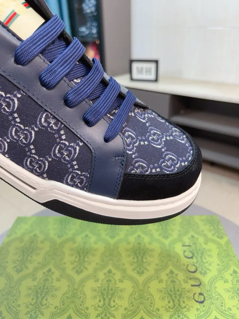 Men's shoes 💰420🌹🌹[GUCCI] Gucci's new lace-up casual men's shoes are on the market first, and the materials and workmanship are superior to all versions on the market. The highest quality shipped first-layer cowhide with imported original perforated materials➕genuine leather lining, privately molded soft outsole, high foot comfort, imported special materials highlight the brand's unique charm, high-end customization 38-44